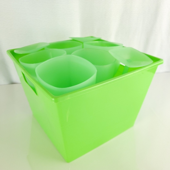 Frosty Mint Green Plastic Stemware - Picture 11 of 12